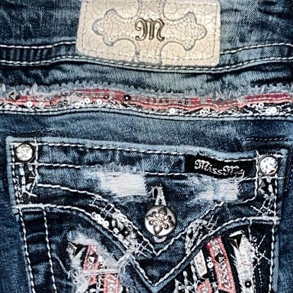 Miss Me Embroiderd Mid Rise Easy Straight Blue Jeans Size 31x28 #225 - Picture 5 of 8